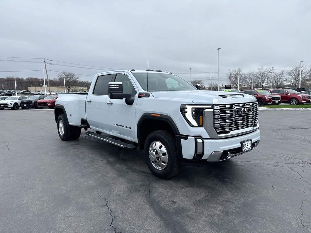 New 2026 GMC Sierra 3500 Denali w/ Denali Reserve Package image 2