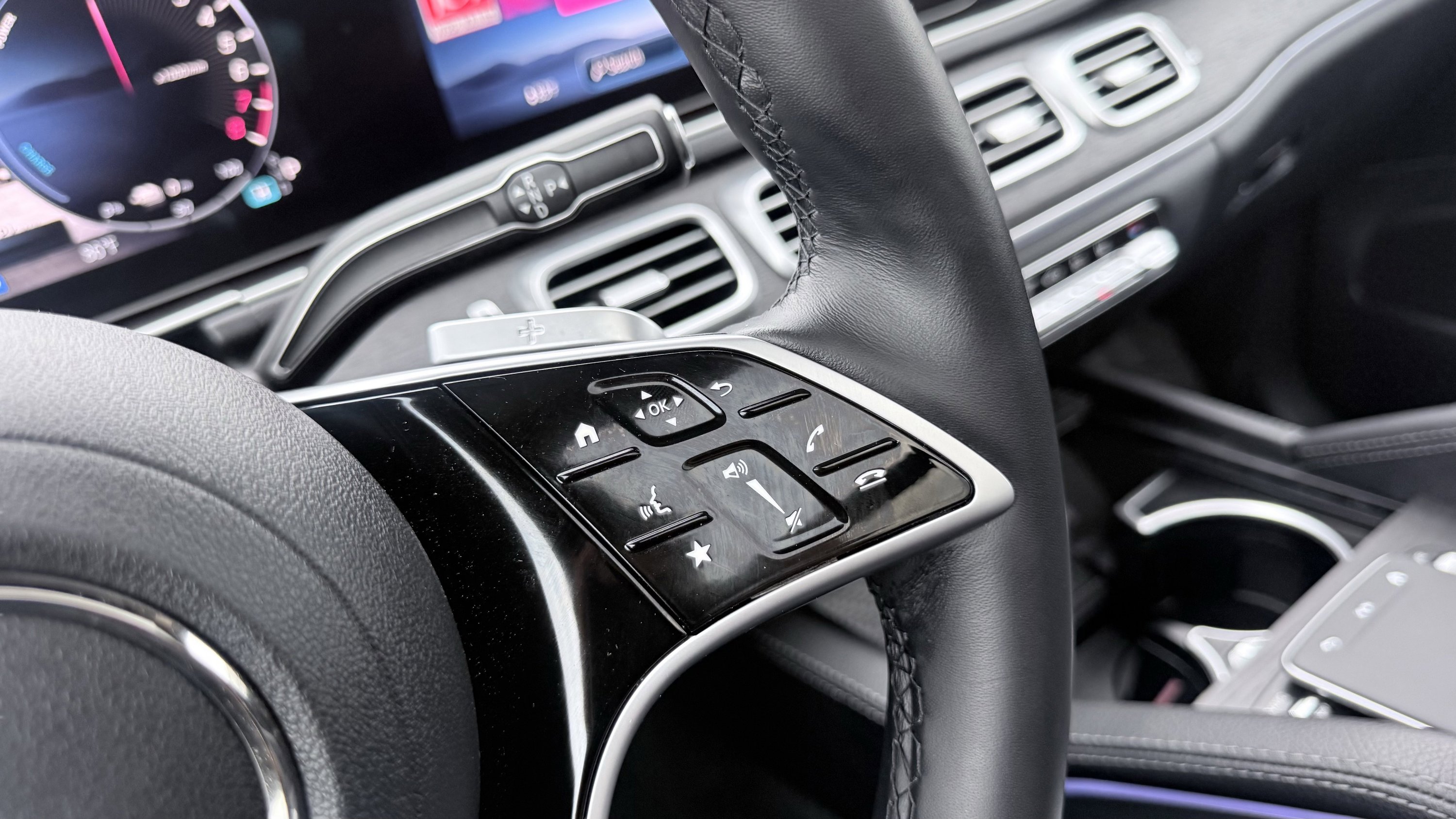 Used 2025 Mercedes-Benz GLE 450e 4MATIC image 60