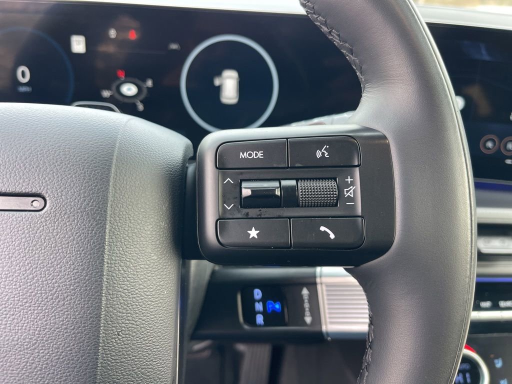 Used 2025 Hyundai Santa Fe Calligraphy image 18