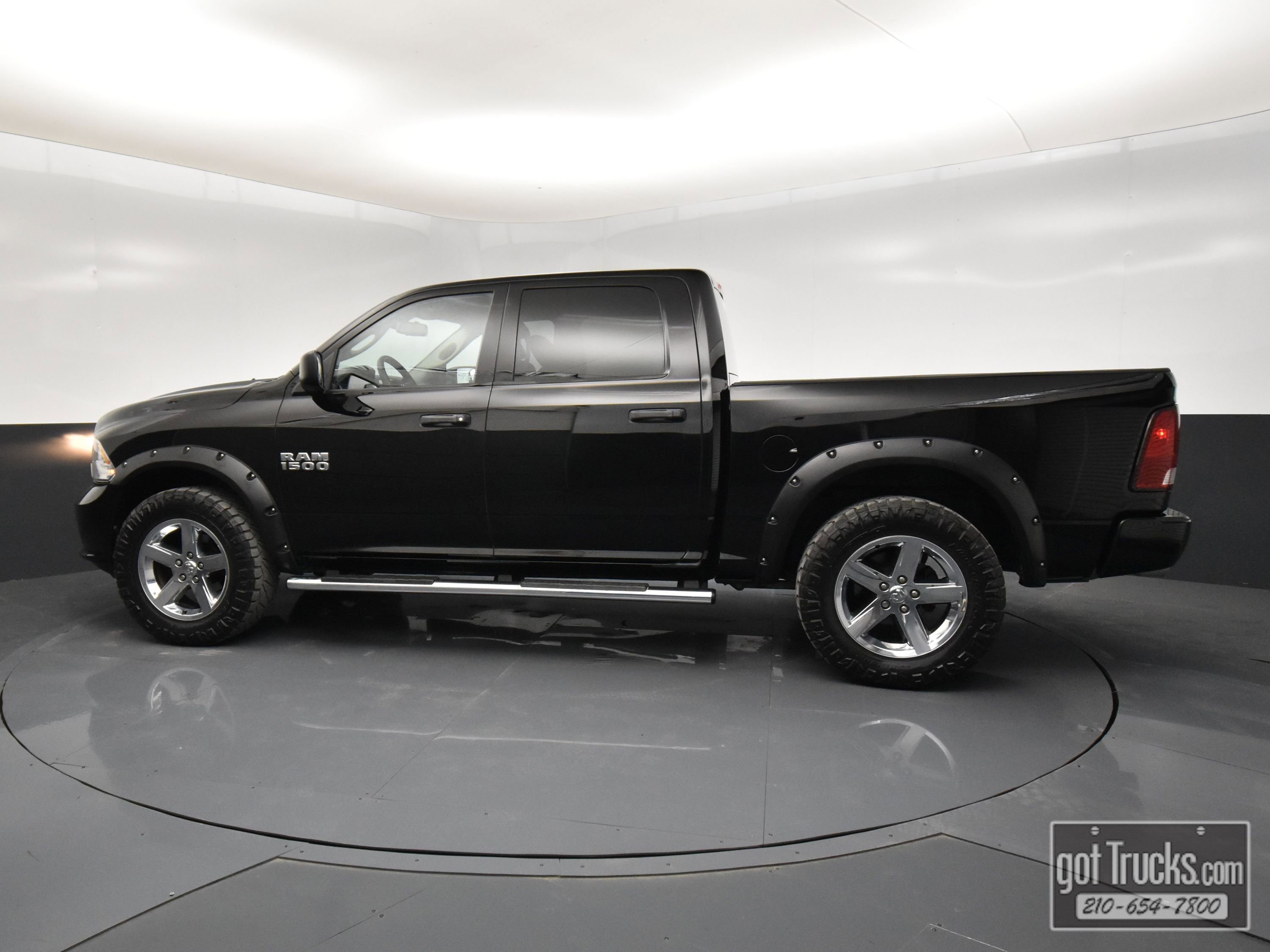 Used 2014 RAM 1500 Express image 3