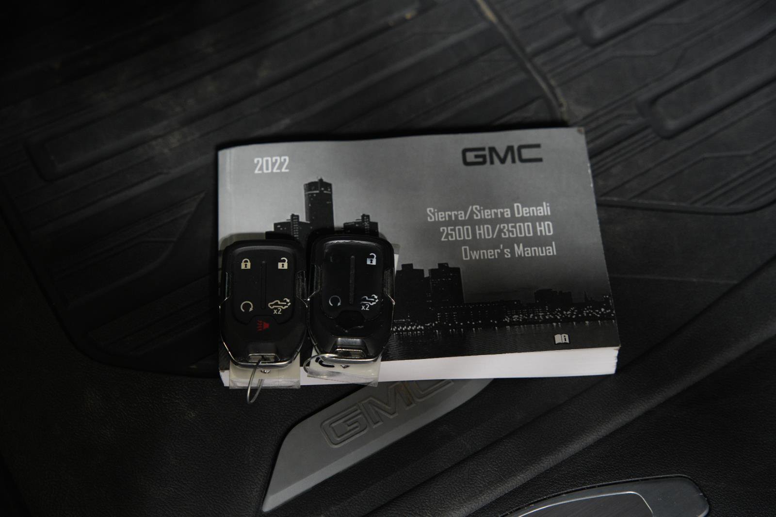 Used 2022 GMC Sierra 2500 Denali w/ Denali Ultimate Package image 19