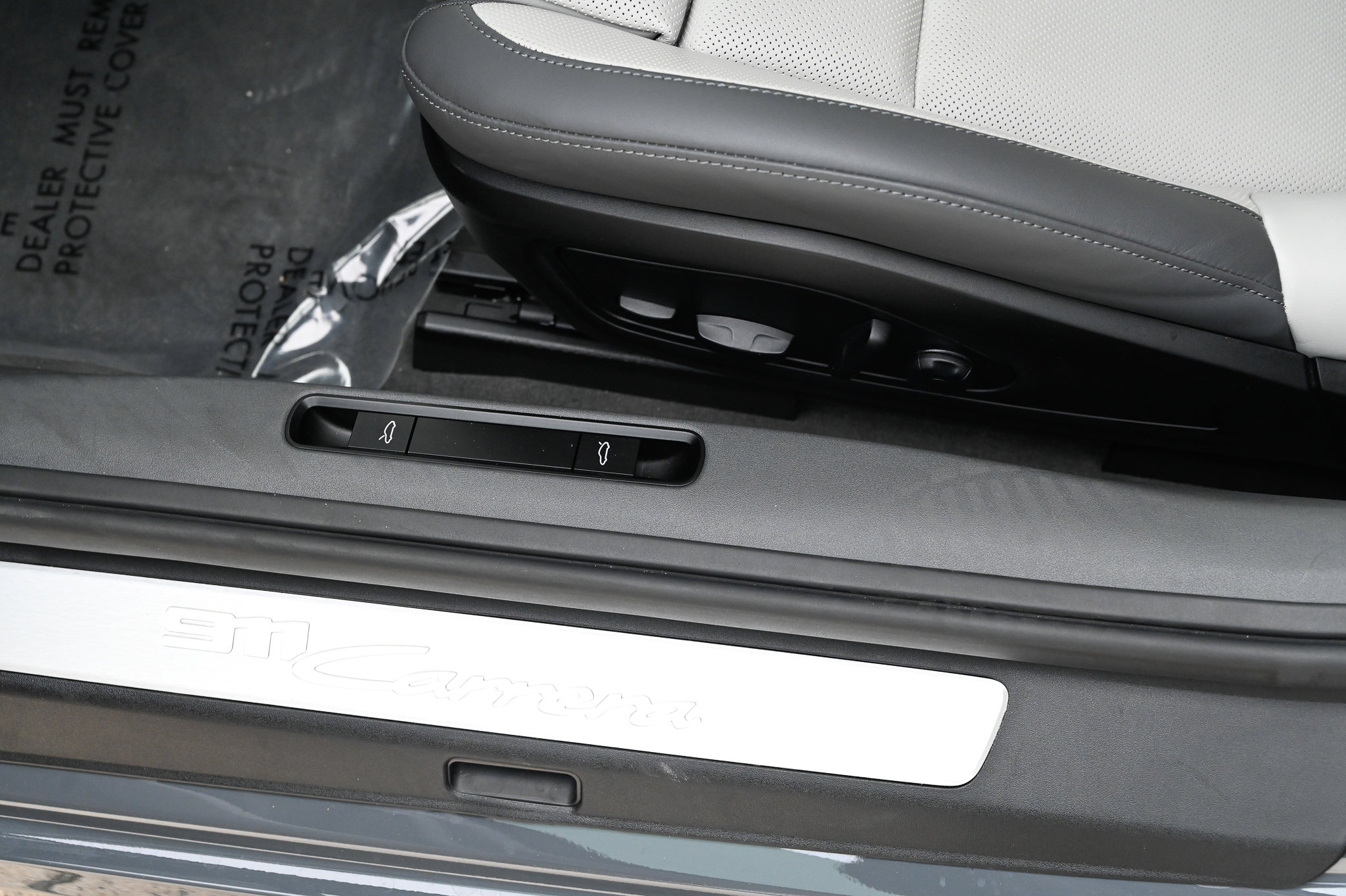 Used 2025 Porsche 911 Carrera image 22