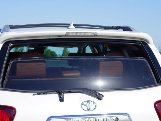 Used 2019 Toyota Sequoia Platinum w/ Carpet Mat Package (TMS) AWD/4WD image 12