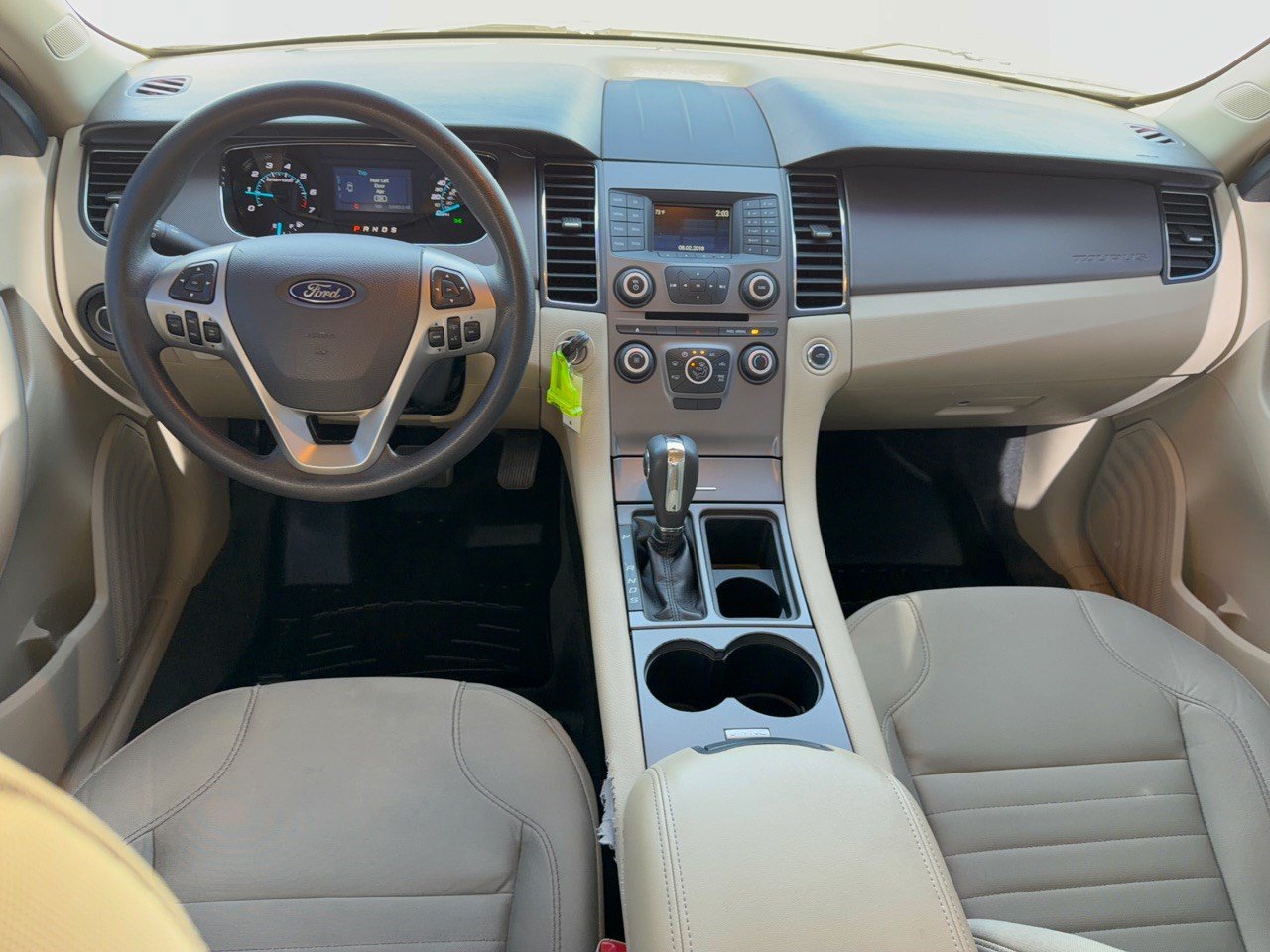 Used 2018 Ford Taurus SE FWD image 17