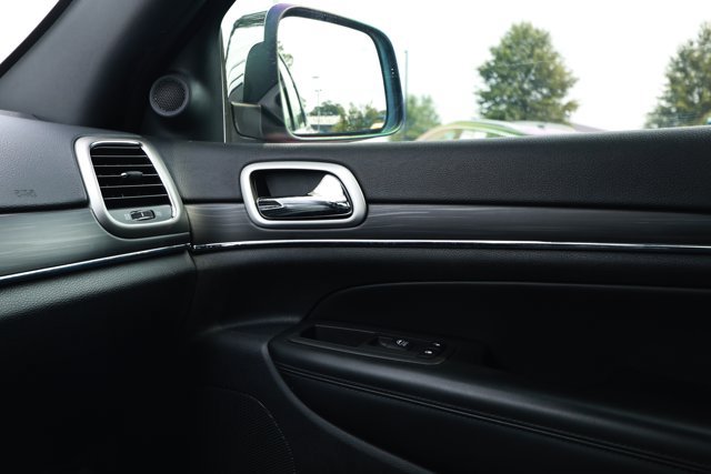 Used 2022 Jeep Grand Cherokee Limited RWD image 28