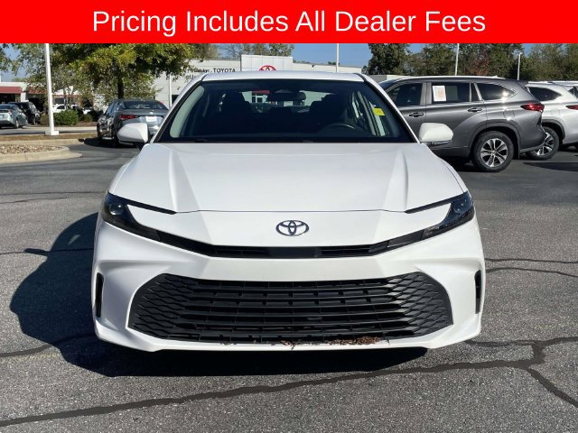 Used 2025 Toyota Camry LE FWD image 8
