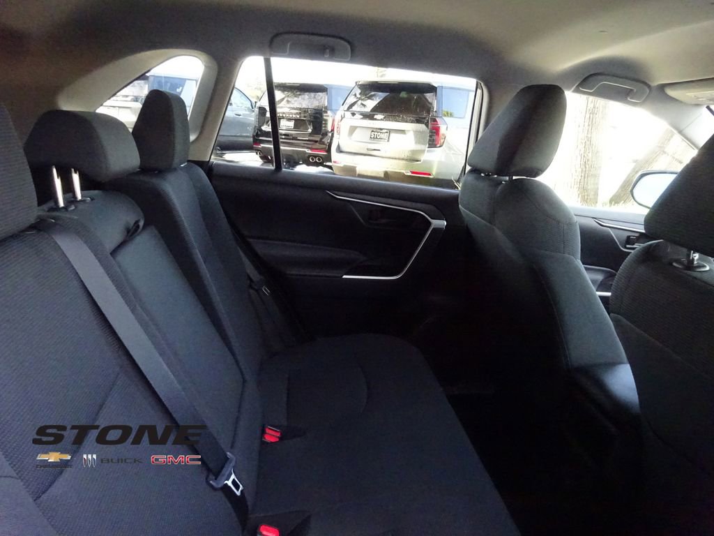 Used 2021 Toyota RAV4 LE w/ Carpet Mat Package (TMS) image 22