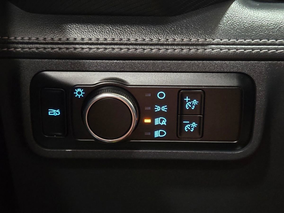 Used 2024 Ford Mustang GT Premium RWD image 31