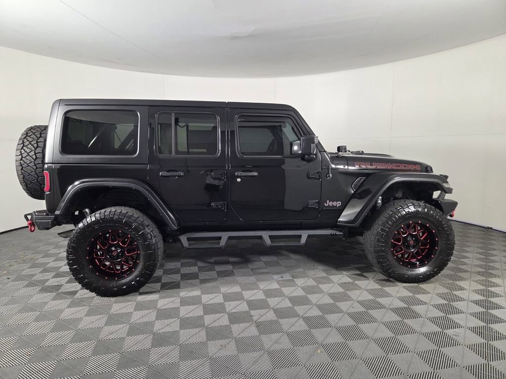 Used 2023 Jeep Wrangler Unlimited Rubicon AWD/4WD image 5