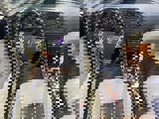 Used 2005 Saab 9-3 Aero image 11