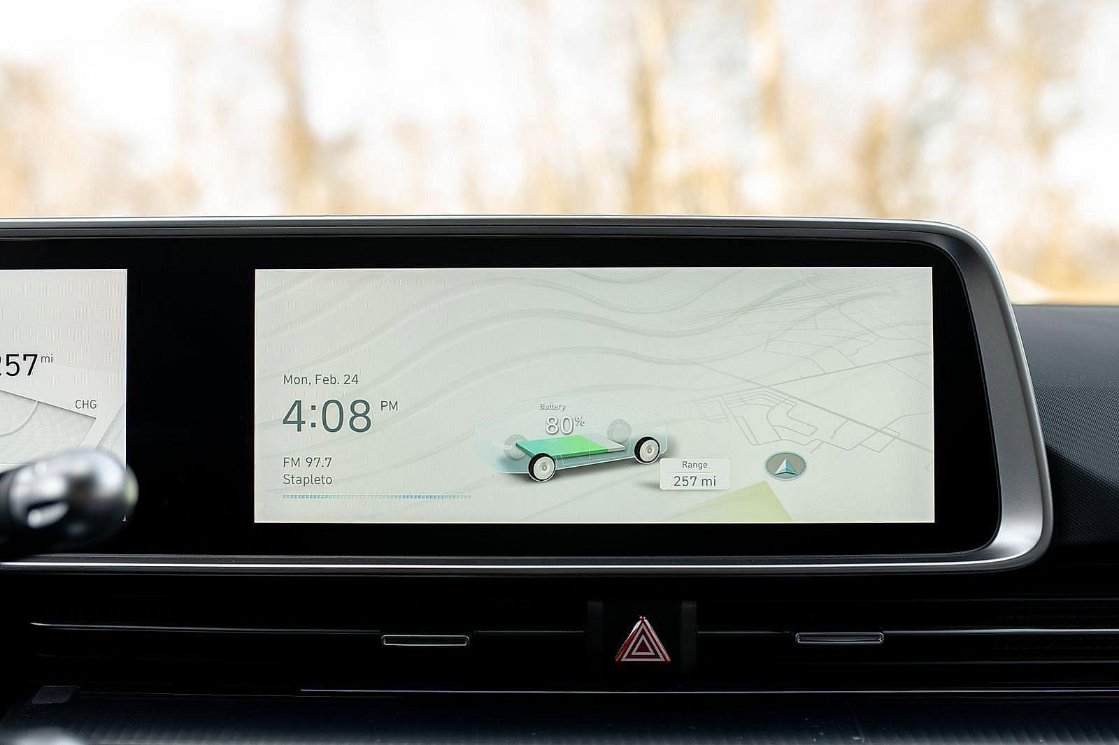 New 2024 Hyundai Ioniq 6 SEL AWD/4WD image 17
