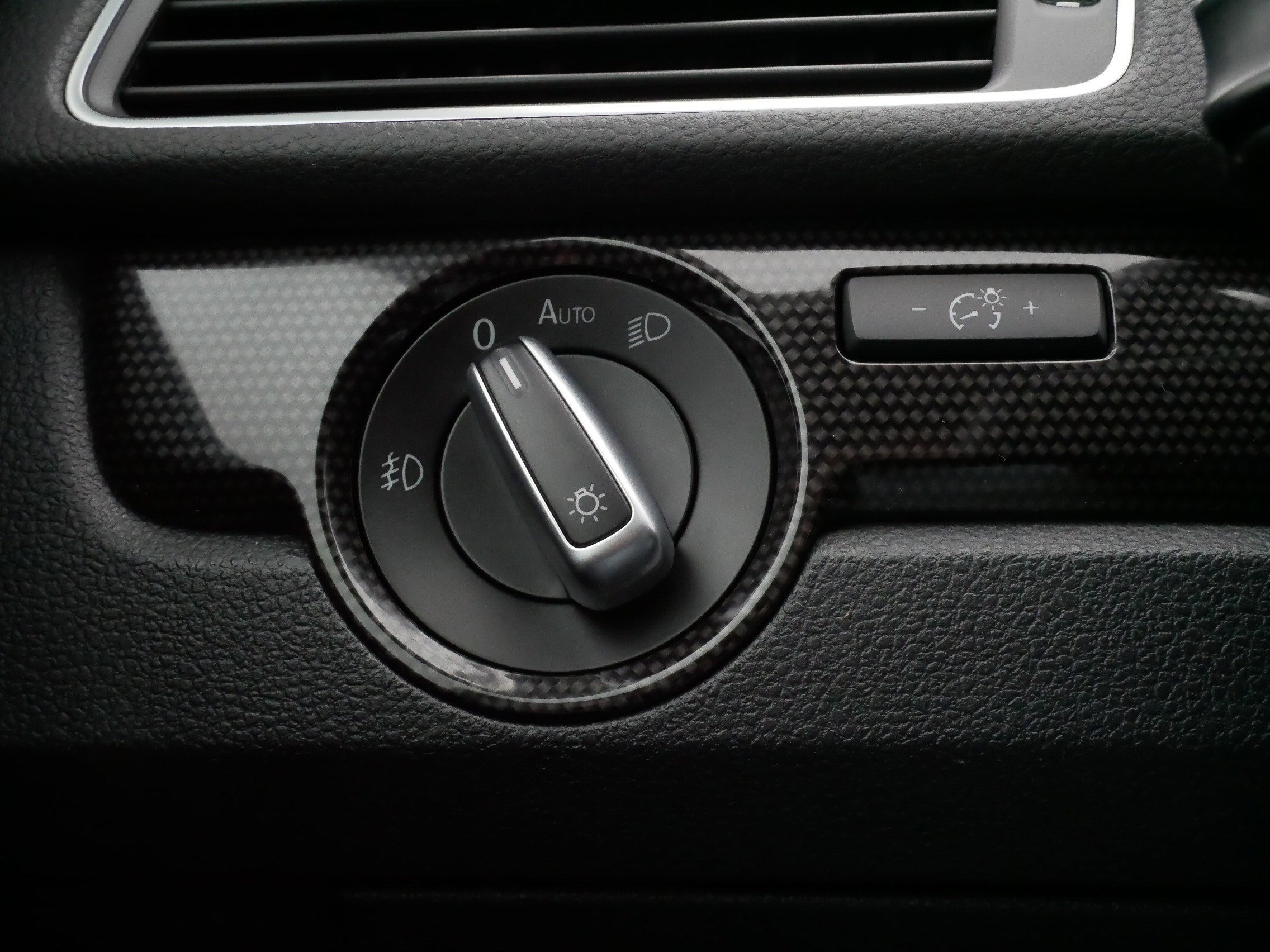 Used 2014 Volkswagen Passat 1.8T Sport image 27