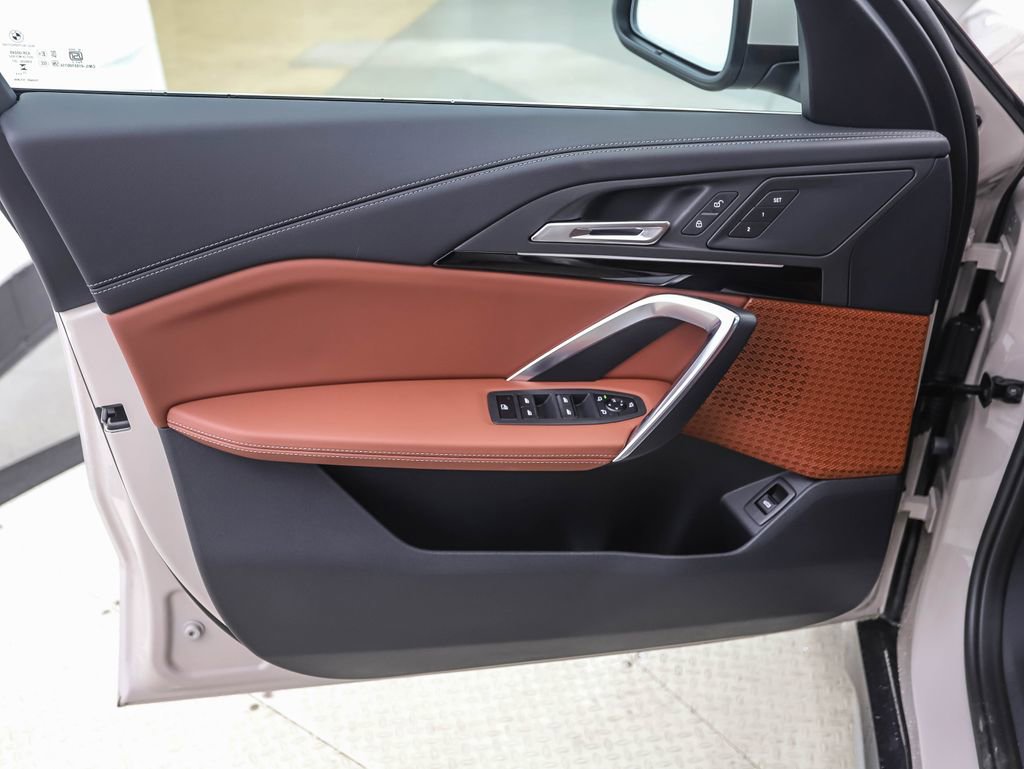 Used 2026 BMW X1 xDrive28i w/ Convenience Package image 9