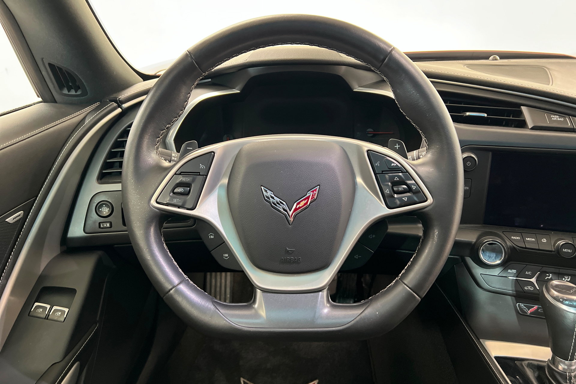 Used 2016 Chevrolet Corvette Stingray Coupe RWD image 10
