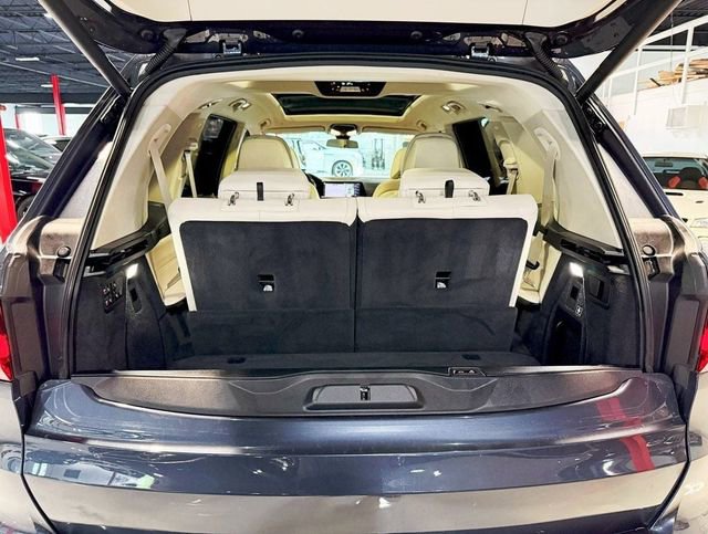 Used 2021 BMW X7 xDrive40i w/ Premium Package image 18
