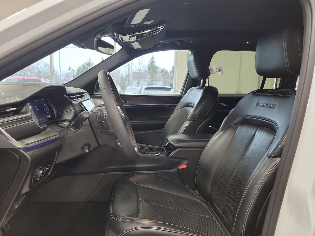 Used 2023 Jeep Grand Cherokee Overland image 10