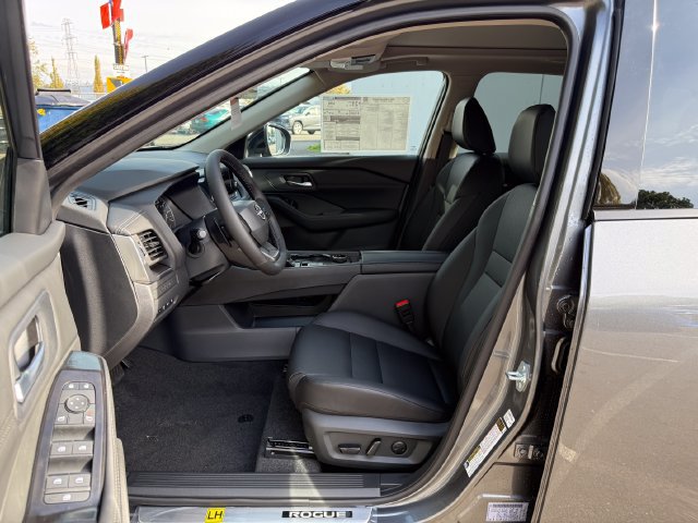 New 2026 Nissan Rogue Dark Armor AWD/4WD image 14
