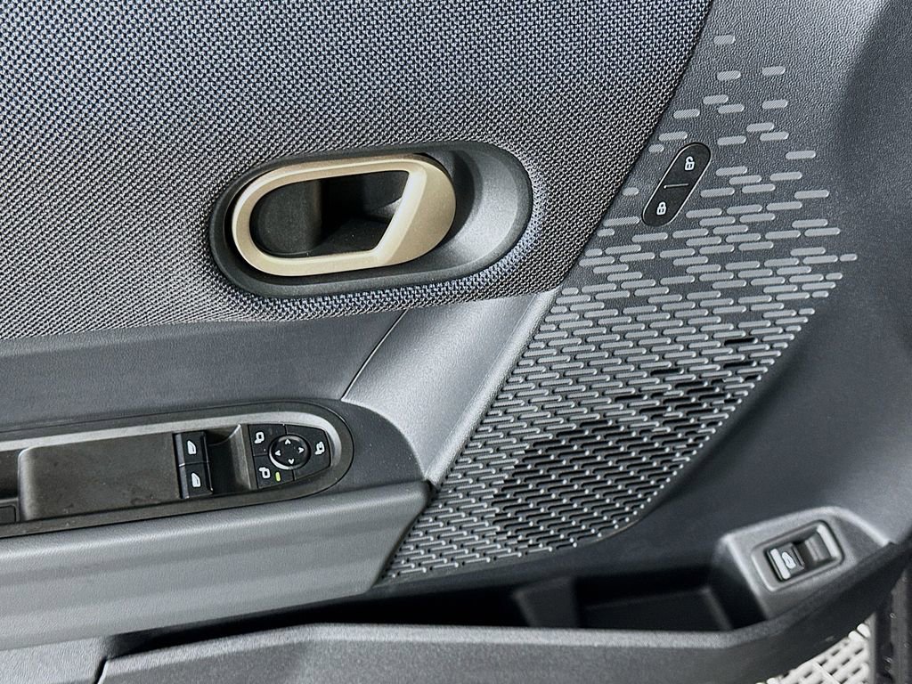 Certified 2025 MINI Cooper S FWD image 19