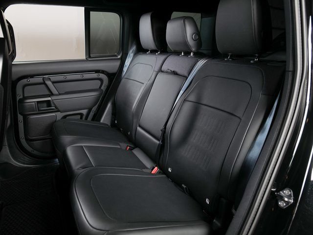 New 2026 Land Rover Defender 110 AWD/4WD image 5