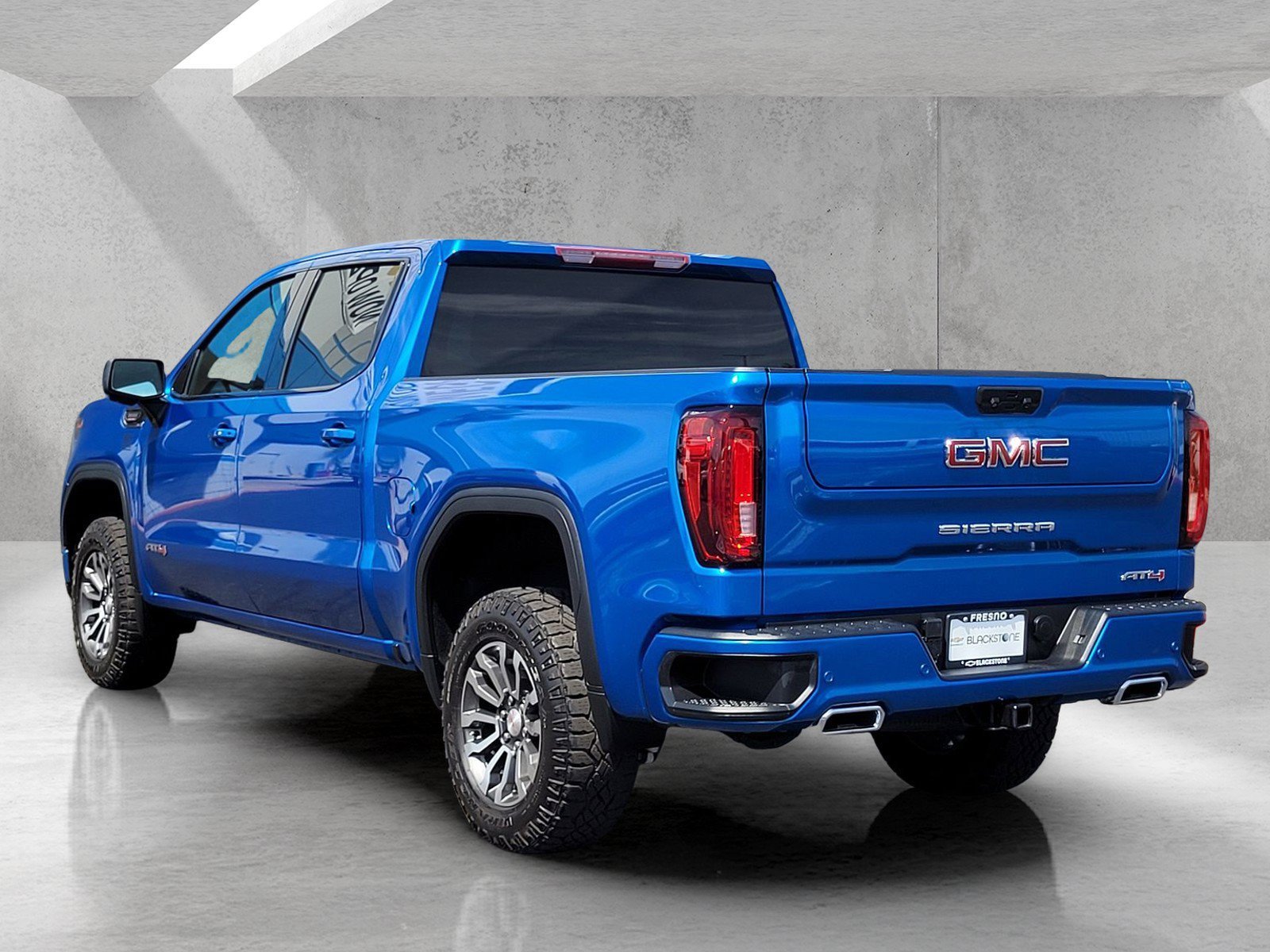 Used 2023 GMC Sierra 1500 AT4 AWD/4WD image 7