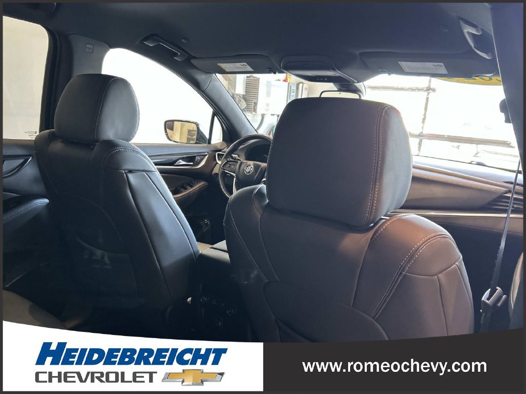 Used 2024 Buick Enclave Essence w/ Sport Touring Edition FWD image 34