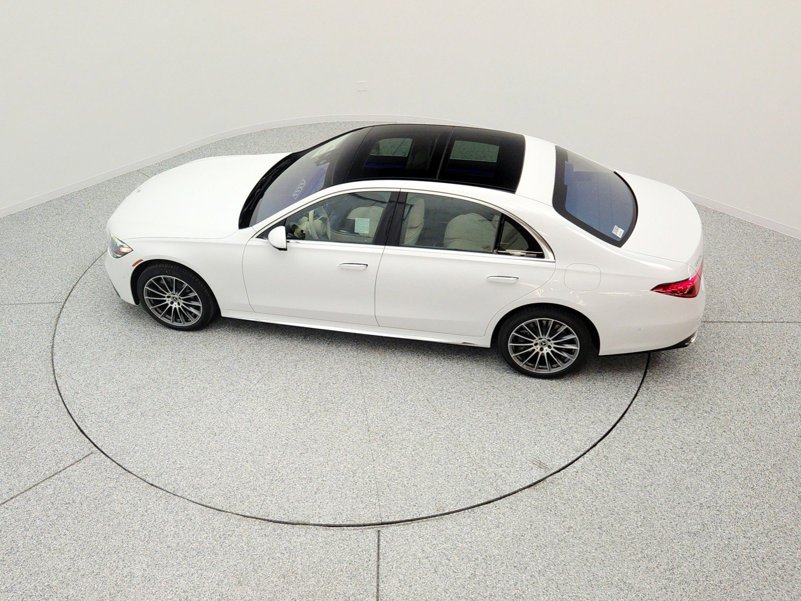 New 2026 Mercedes-Benz S 580e 4MATIC Sedan image 23