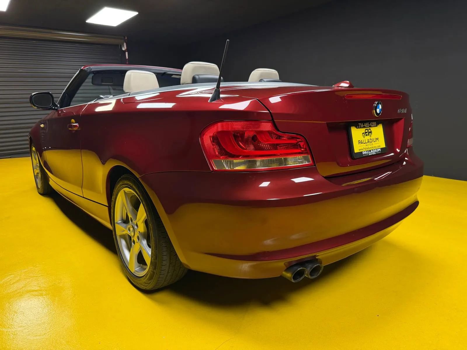 Used 2013 BMW 128i Convertible RWD image 4