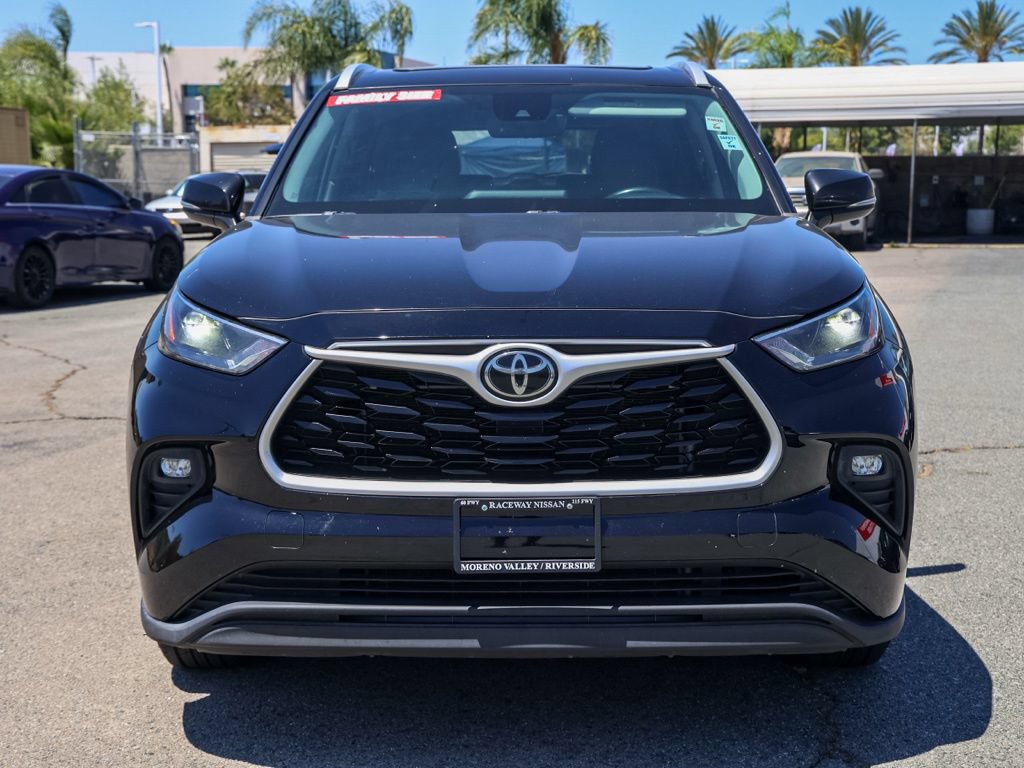 Used 2023 Toyota Highlander XLE FWD image 9