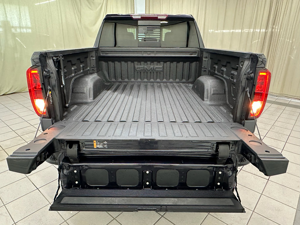 Certified 2023 GMC Sierra 1500 Elevation w/ Elevation Premium Package AWD/4WD image 10