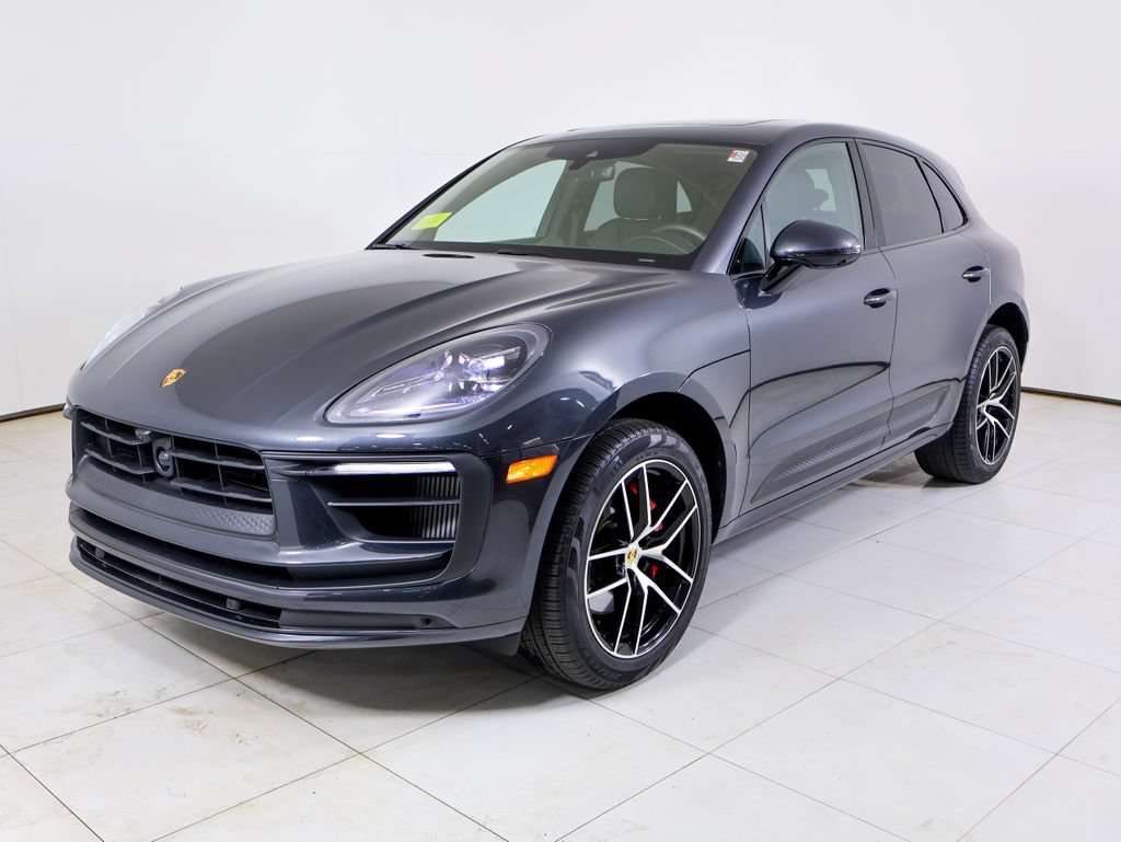 Certified 2026 Porsche Macan S AWD/4WD image 1