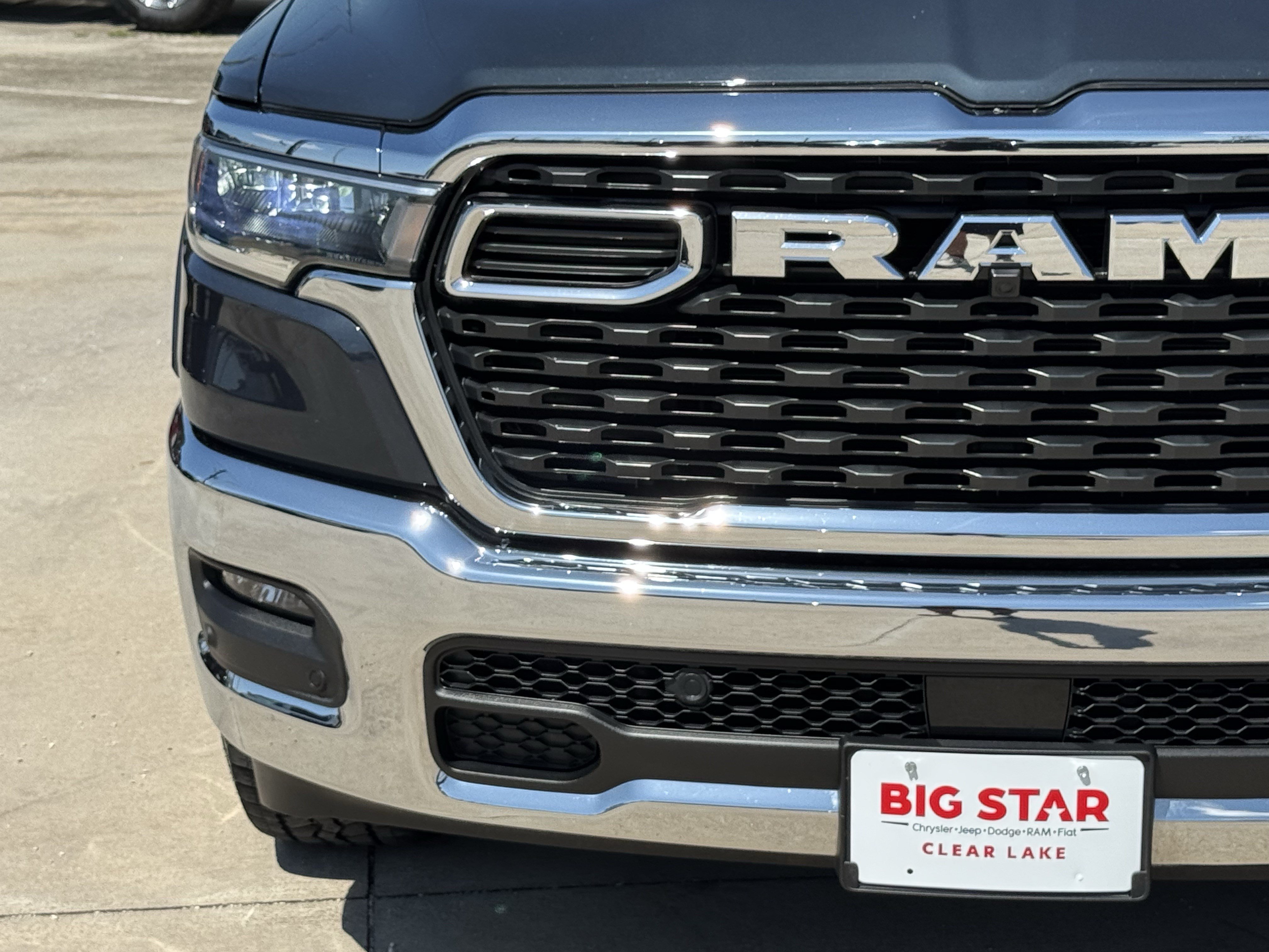 Used 2025 RAM 1500 Big Horn AWD/4WD image 6