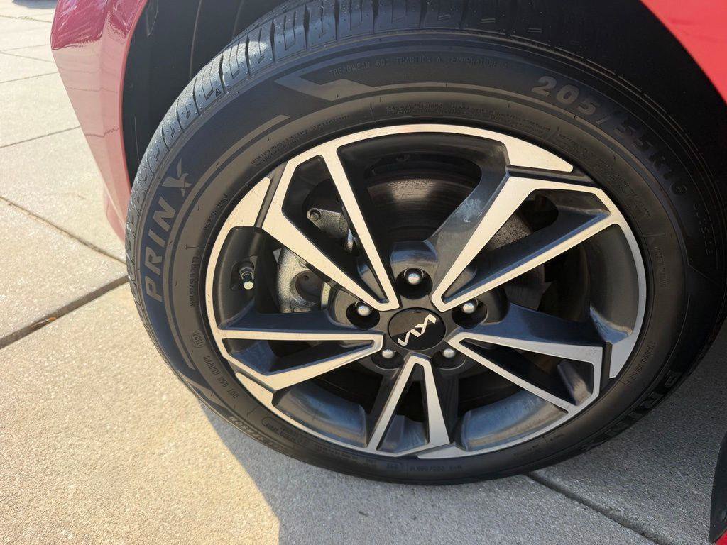 Used 2023 Kia Forte LXS FWD image 24