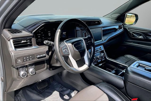 Used 2023 GMC Yukon Denali AWD/4WD image 12