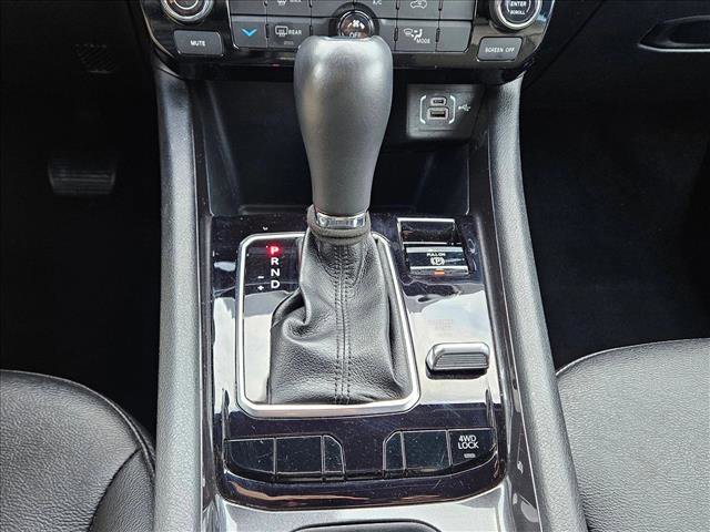 Used 2024 Jeep Compass Latitude image 12