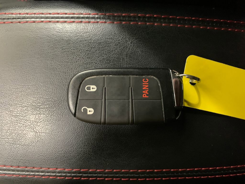 Used 2022 Jeep Compass Trailhawk image 15