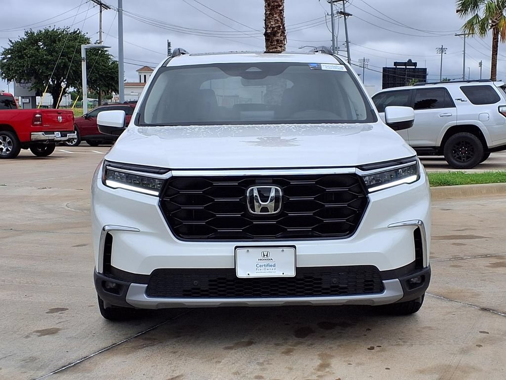 Certified 2024 Honda Pilot Touring image 2