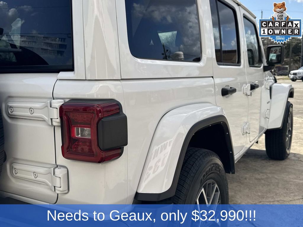 Used 2024 Jeep Wrangler Unlimited Sahara AWD/4WD image 17