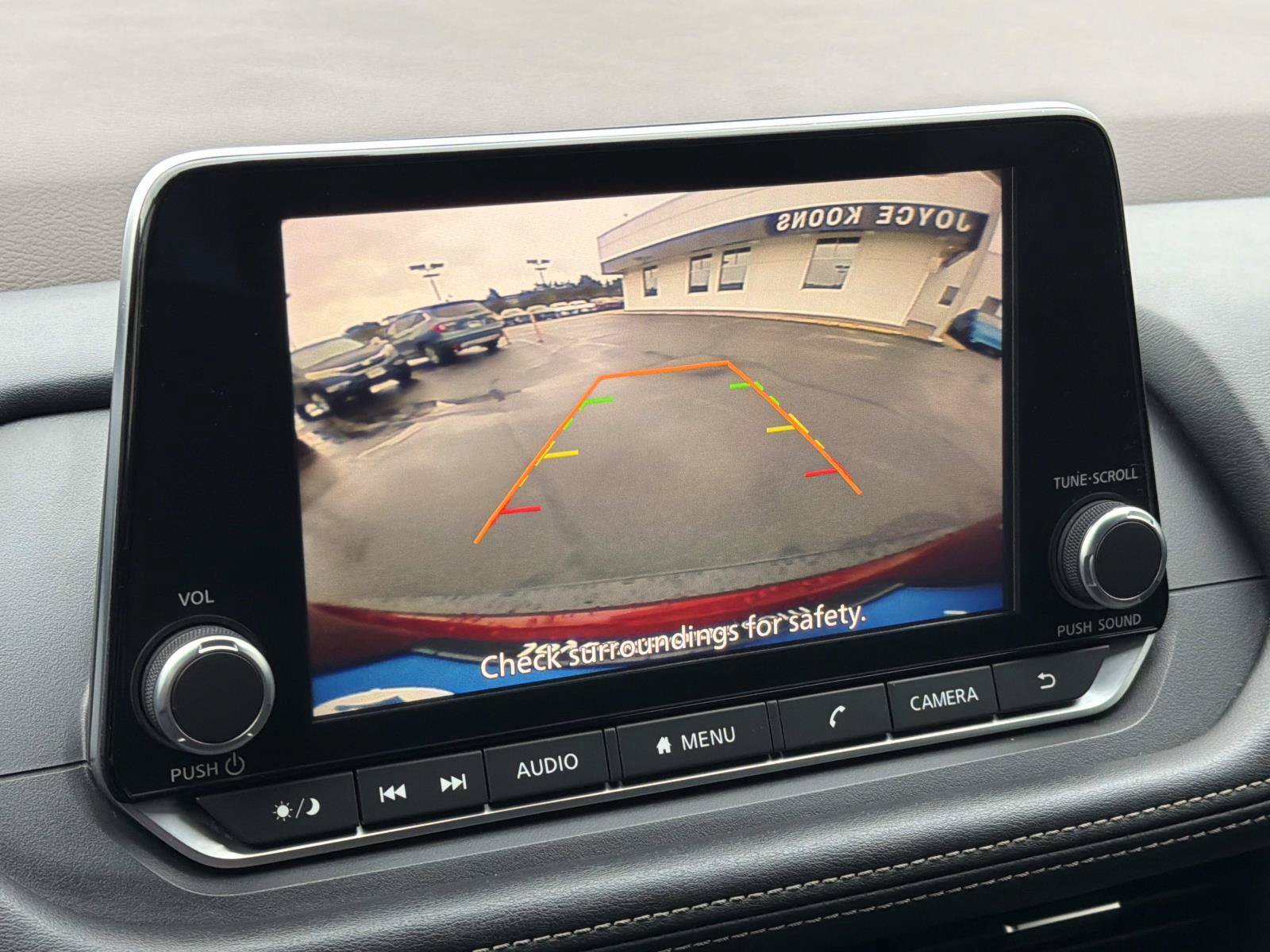 Used 2023 Nissan Rogue SV AWD/4WD image 12
