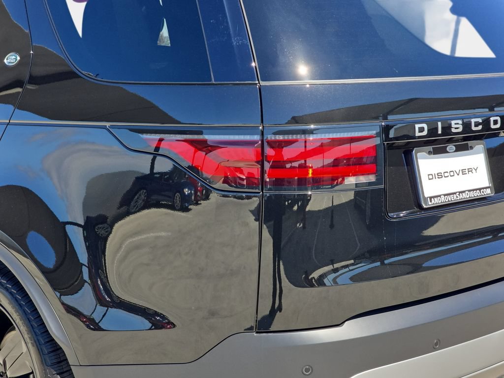 New 2026 Land Rover Discovery S AWD/4WD image 37