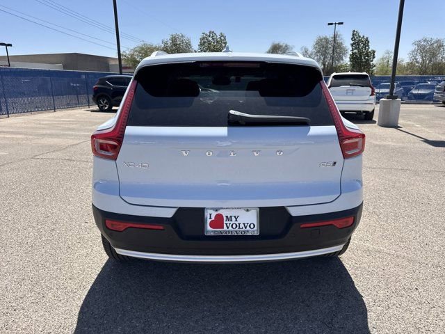 New 2025 Volvo XC40 B5 Core w/ Climate Package image 6