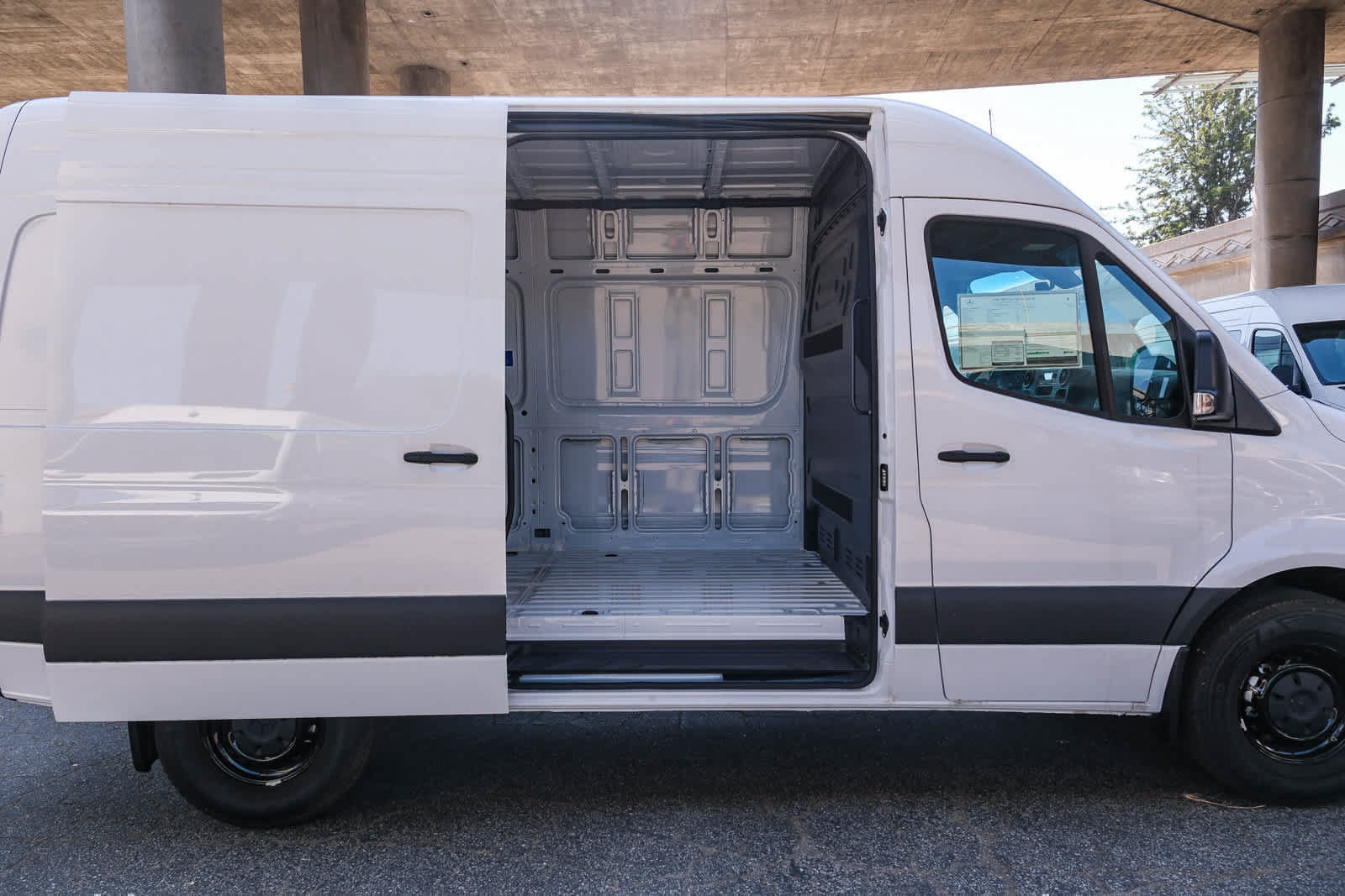 New 2025 Mercedes-Benz Sprinter 2500 image 15