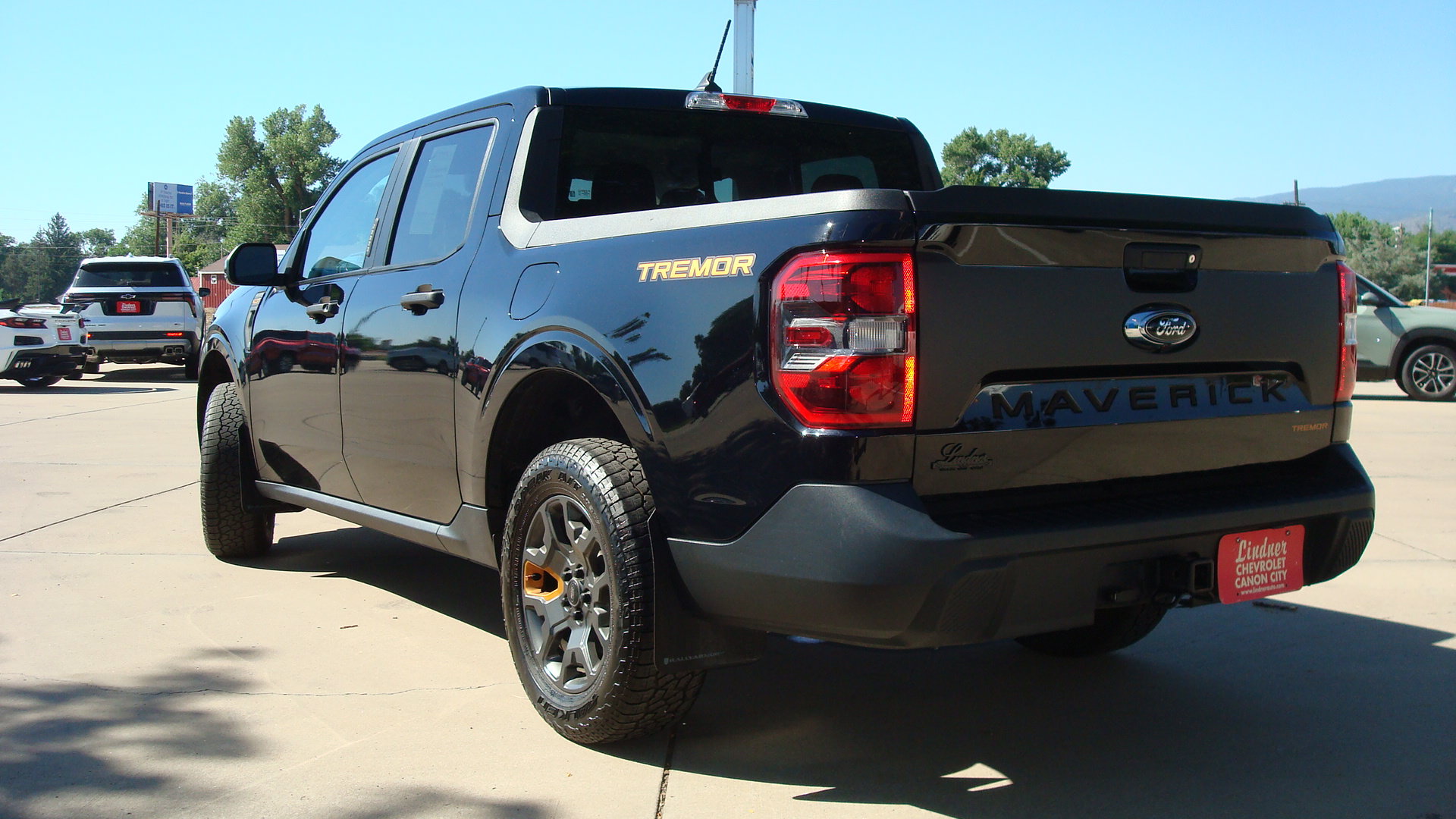 Used 2023 Ford Maverick Tremor w/ Tremor Off-Road Package AWD/4WD image 6