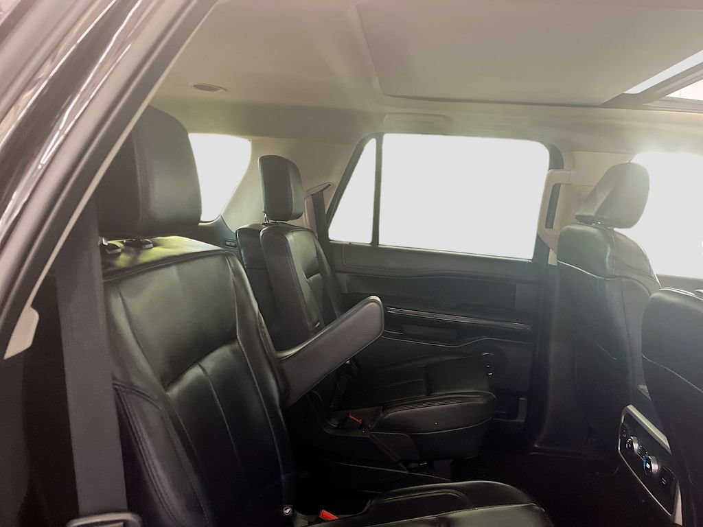 Used 2023 Ford Expedition XLT AWD/4WD image 29