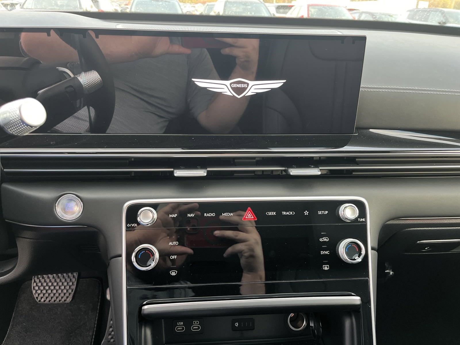 New 2025 Genesis GV80 2.5T image 10