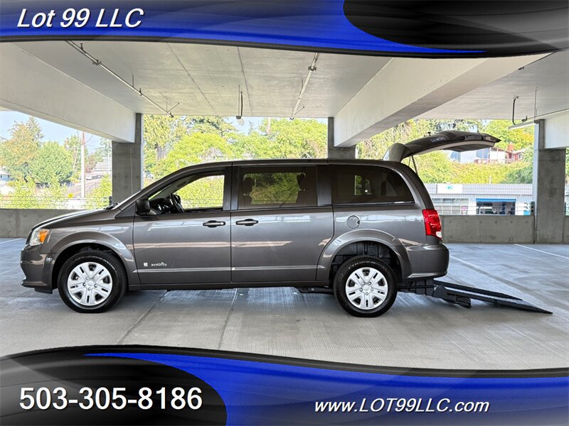 Used 2018 Dodge Grand Caravan SE w/ Power Convenience Group I
