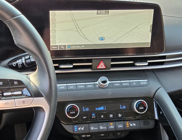 Used 2023 Hyundai Elantra Limited w/ Winter Weather Package FWD image 22