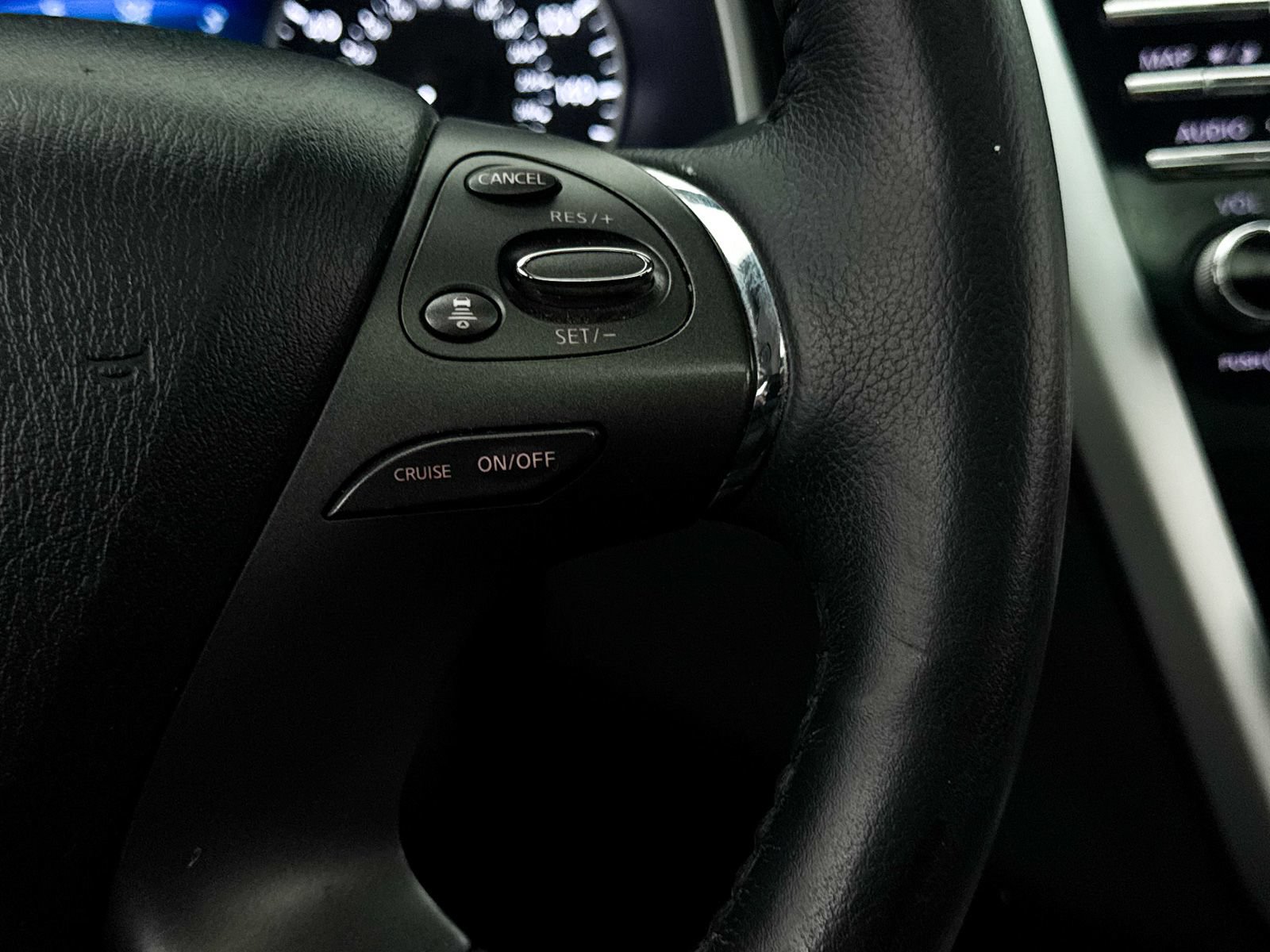 Used 2020 Nissan Murano SL w/ Moonroof Package FWD image 34