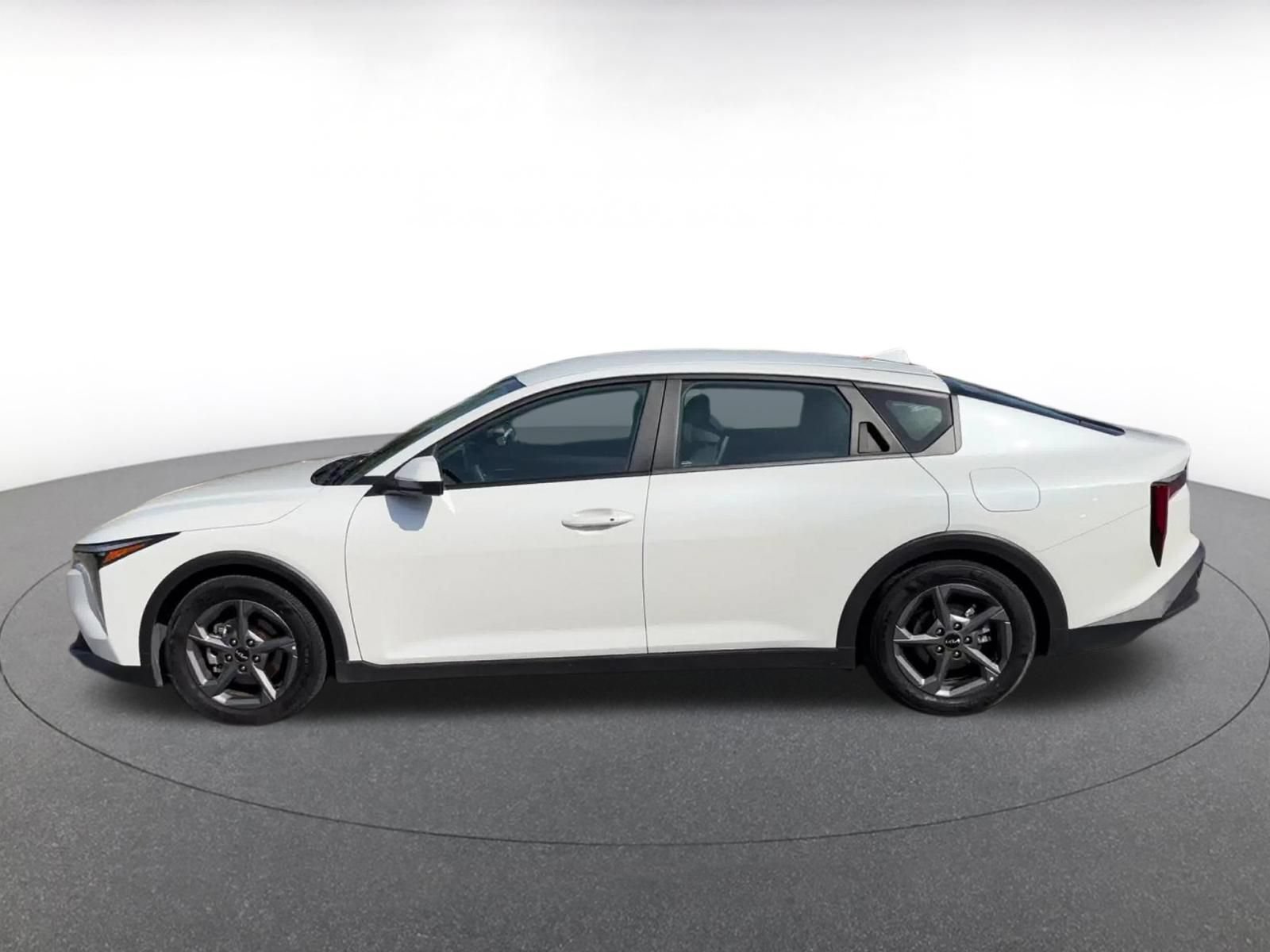Used 2025 Kia K4 FWD image 7