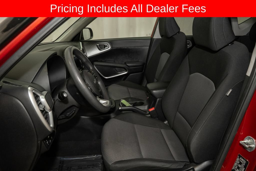 Used 2022 Kia Soul LX w/ Technology Package FWD image 9