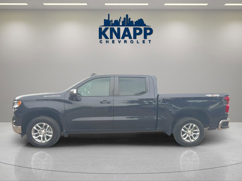 Used 2022 Chevrolet Silverado 1500 LT image 2